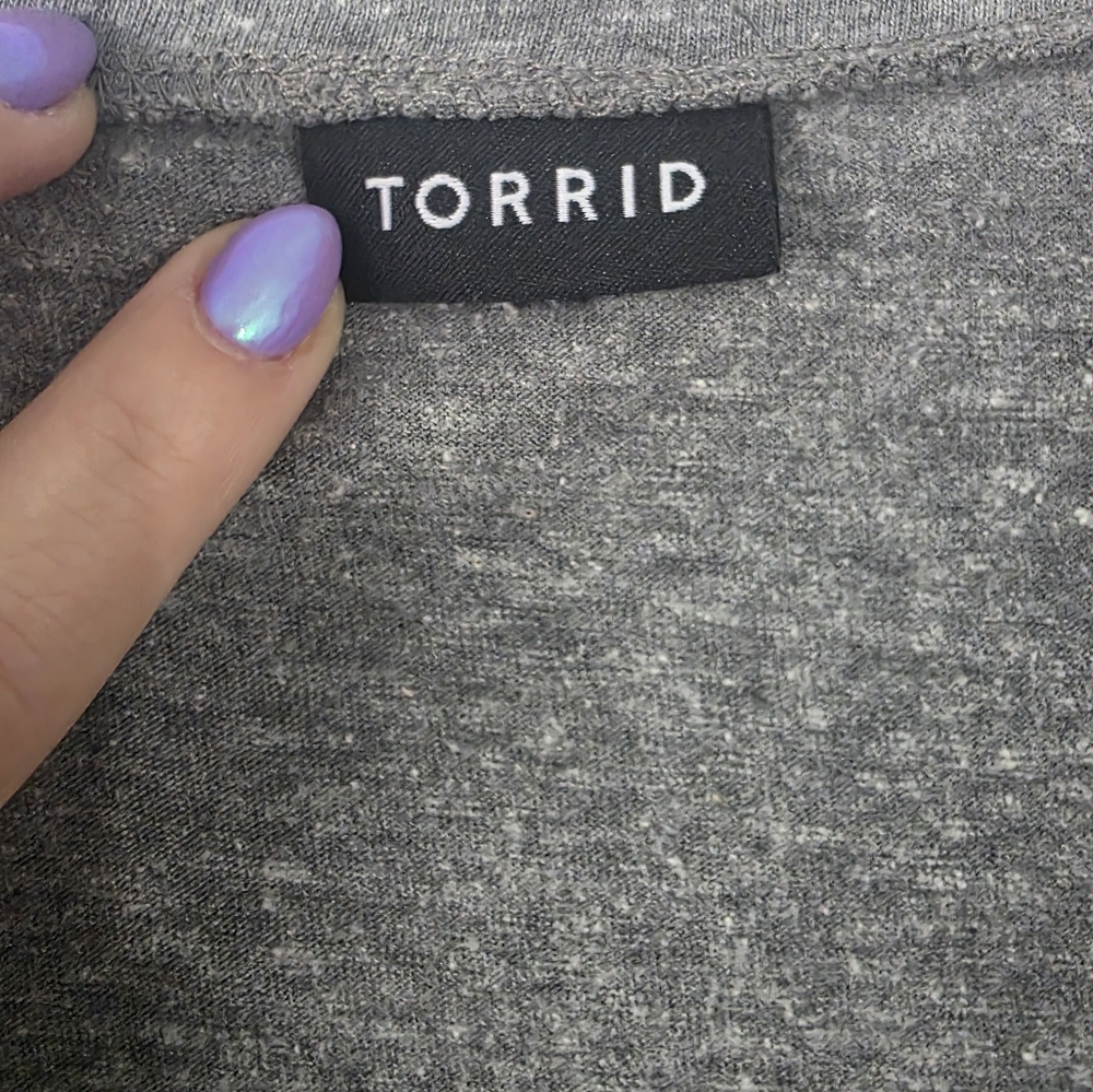 Torrid Gray V-Neck Top with Skull and Rose Patches - Picture 2 of 5